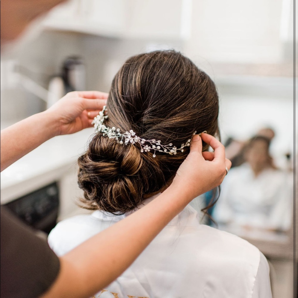 Wedding hair accessory